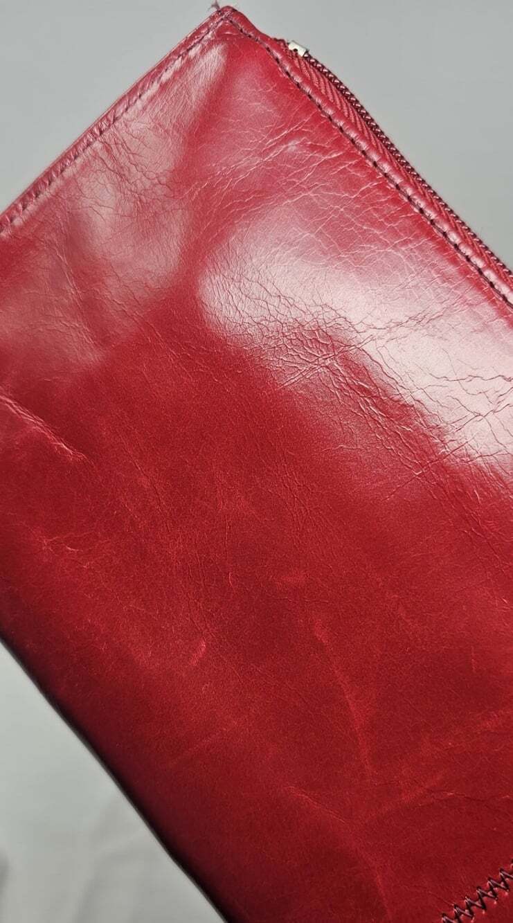 HOBO Vida Cardinal Red Polished Leather Clutch Wristlet NWT Minimalist - Picture 10 of 12